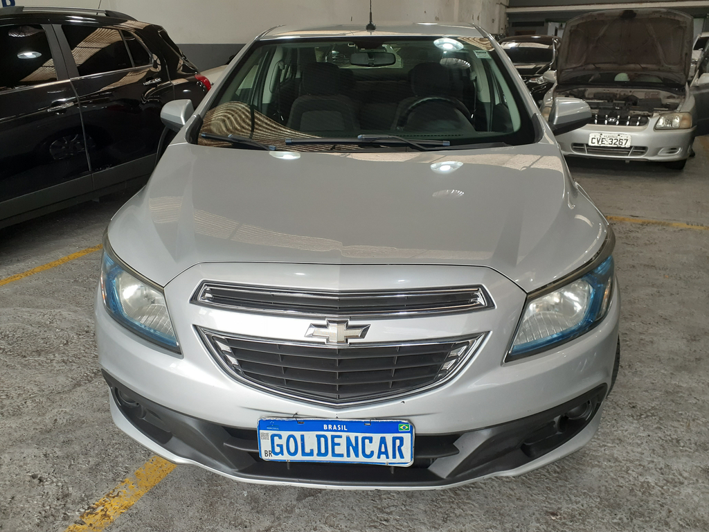 Chevrolet Prisma Prata