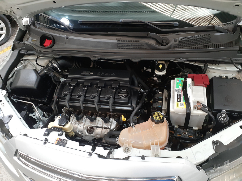 Chevrolet Prisma Prata