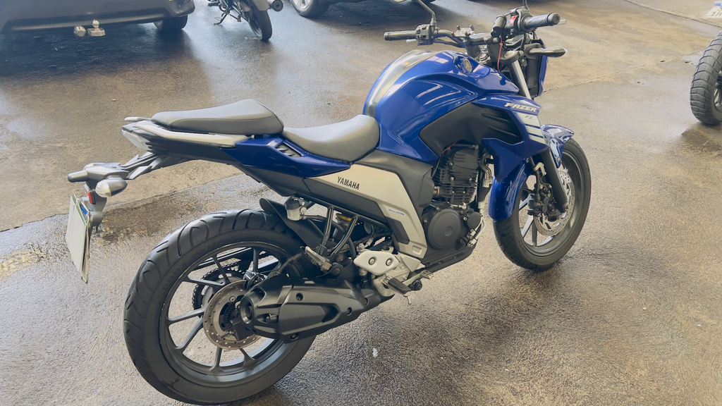 Yamaha FZ25 Azul