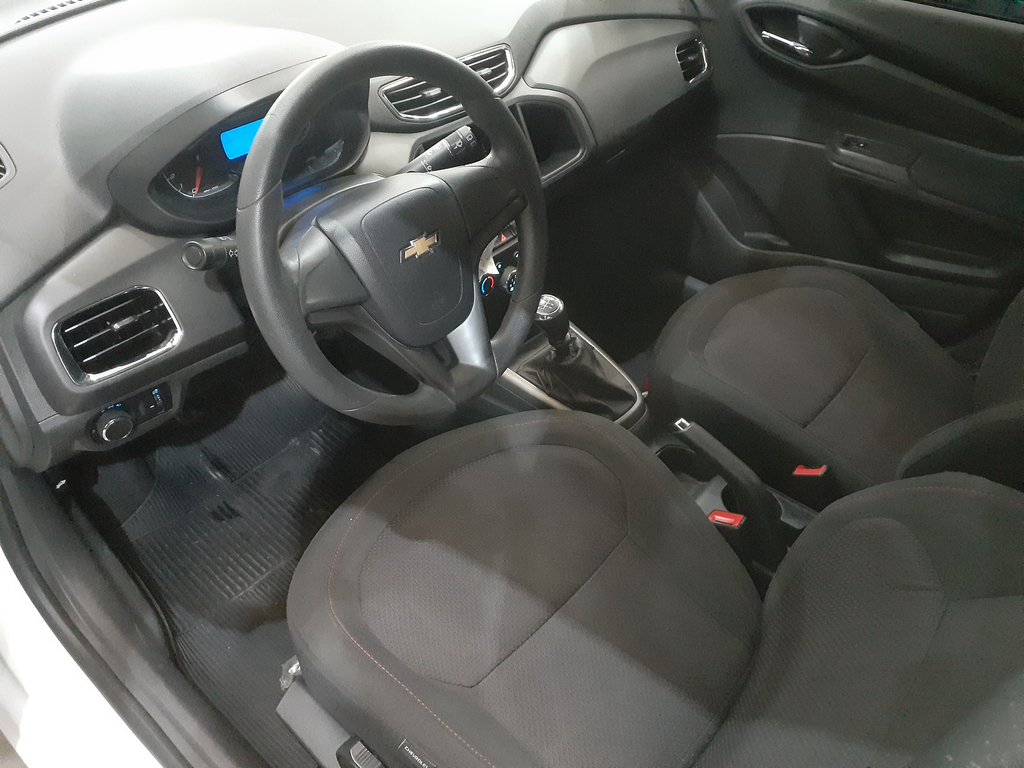 Chevrolet Onix Branco