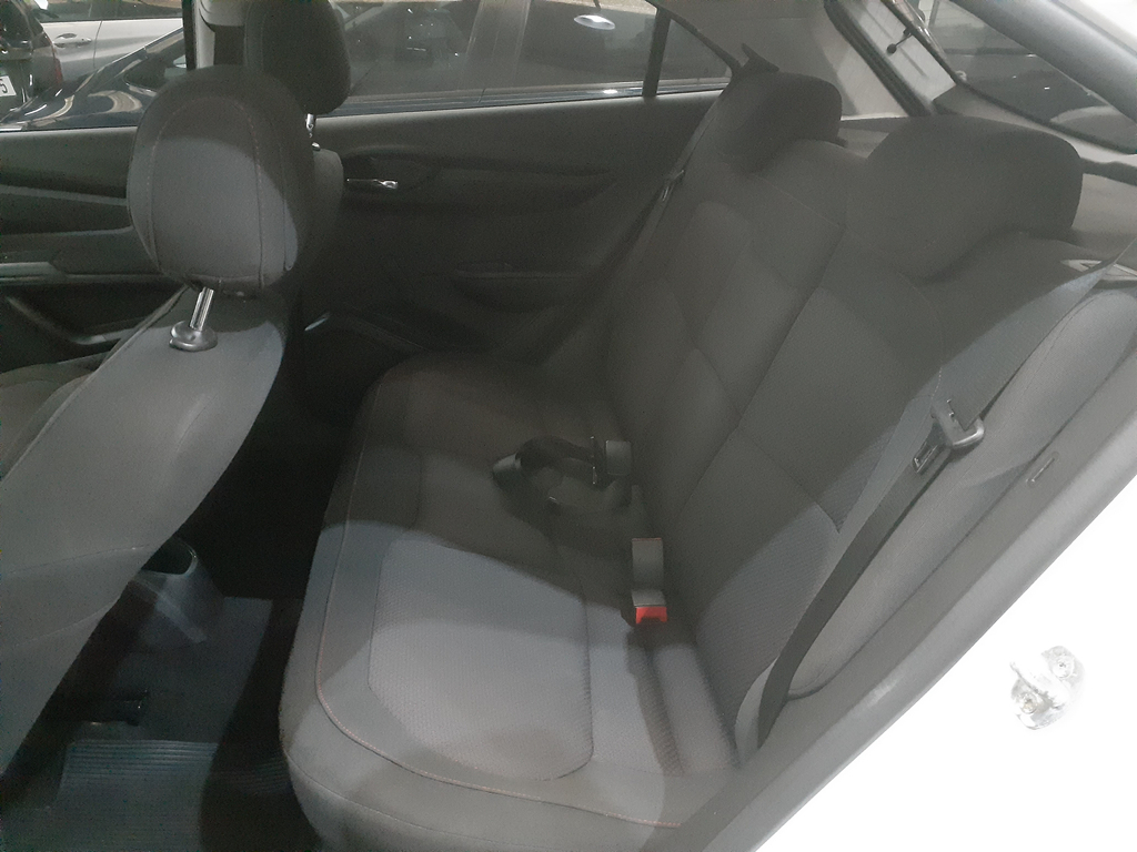 Chevrolet Onix Branco