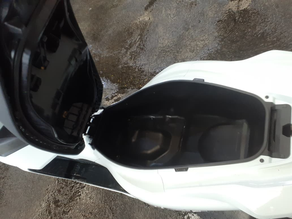 Honda PCX Branco