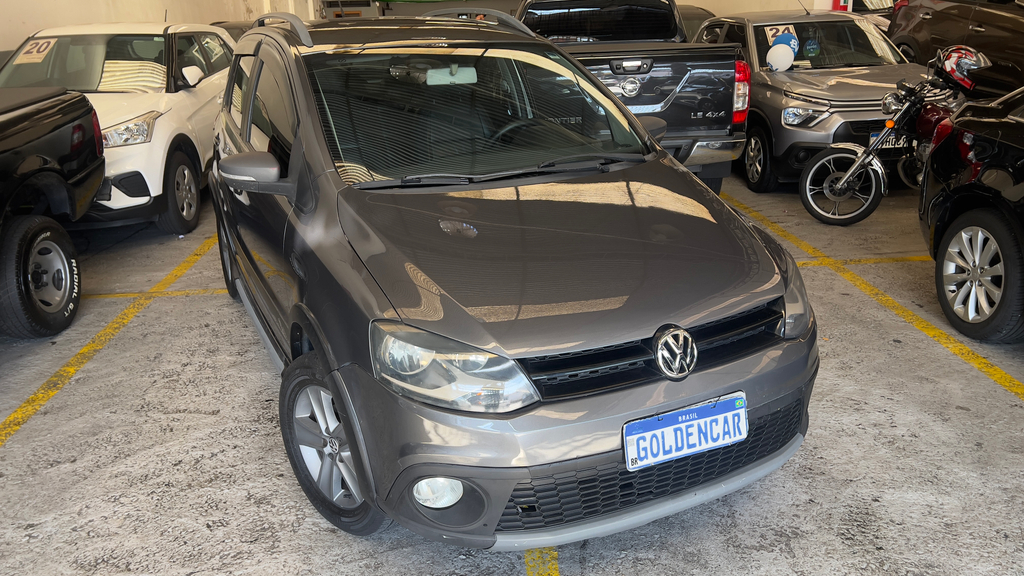 Volkswagen CrossFox Cinza