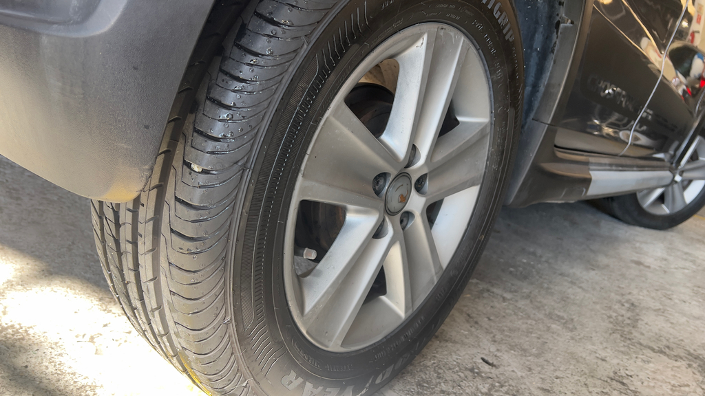 Volkswagen CrossFox Cinza