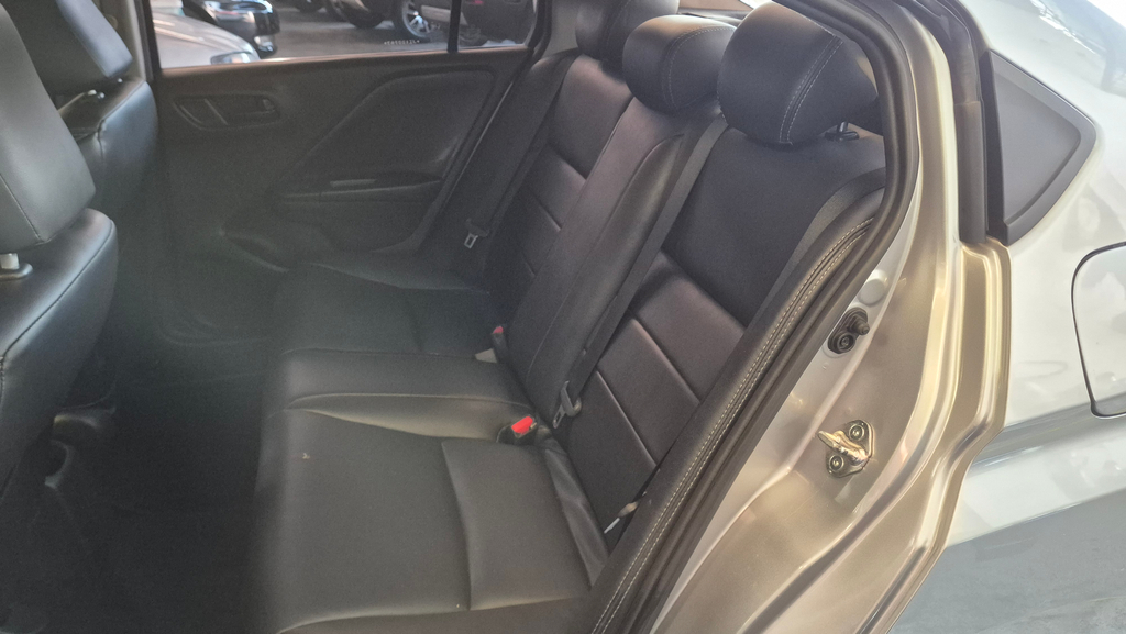 Honda City Prata