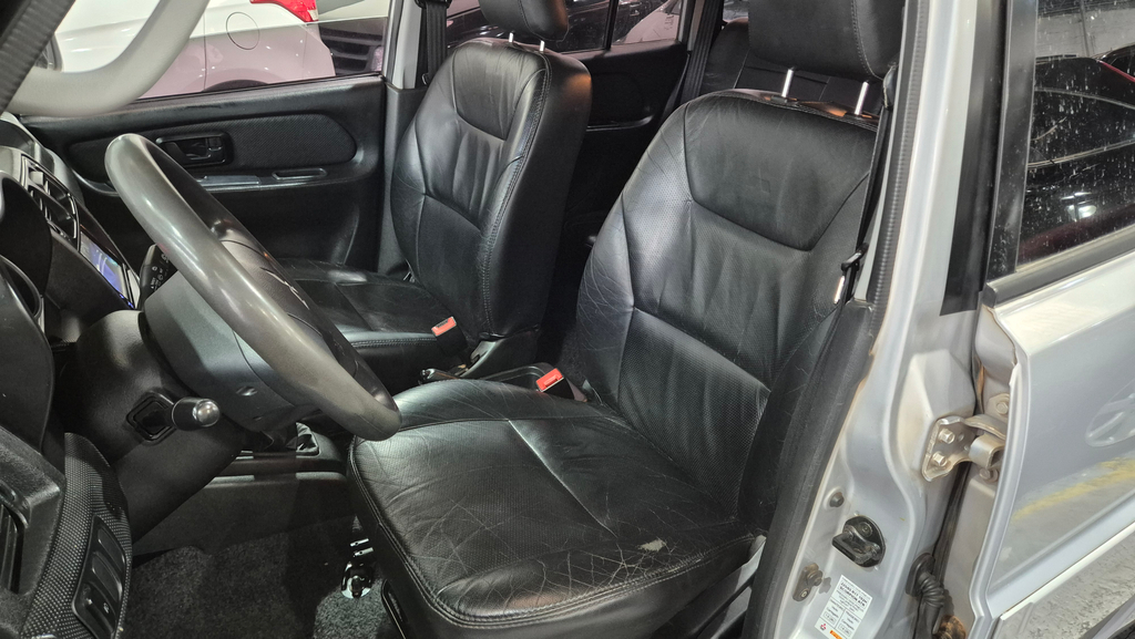 Mitsubishi Pajero TR4 Prata