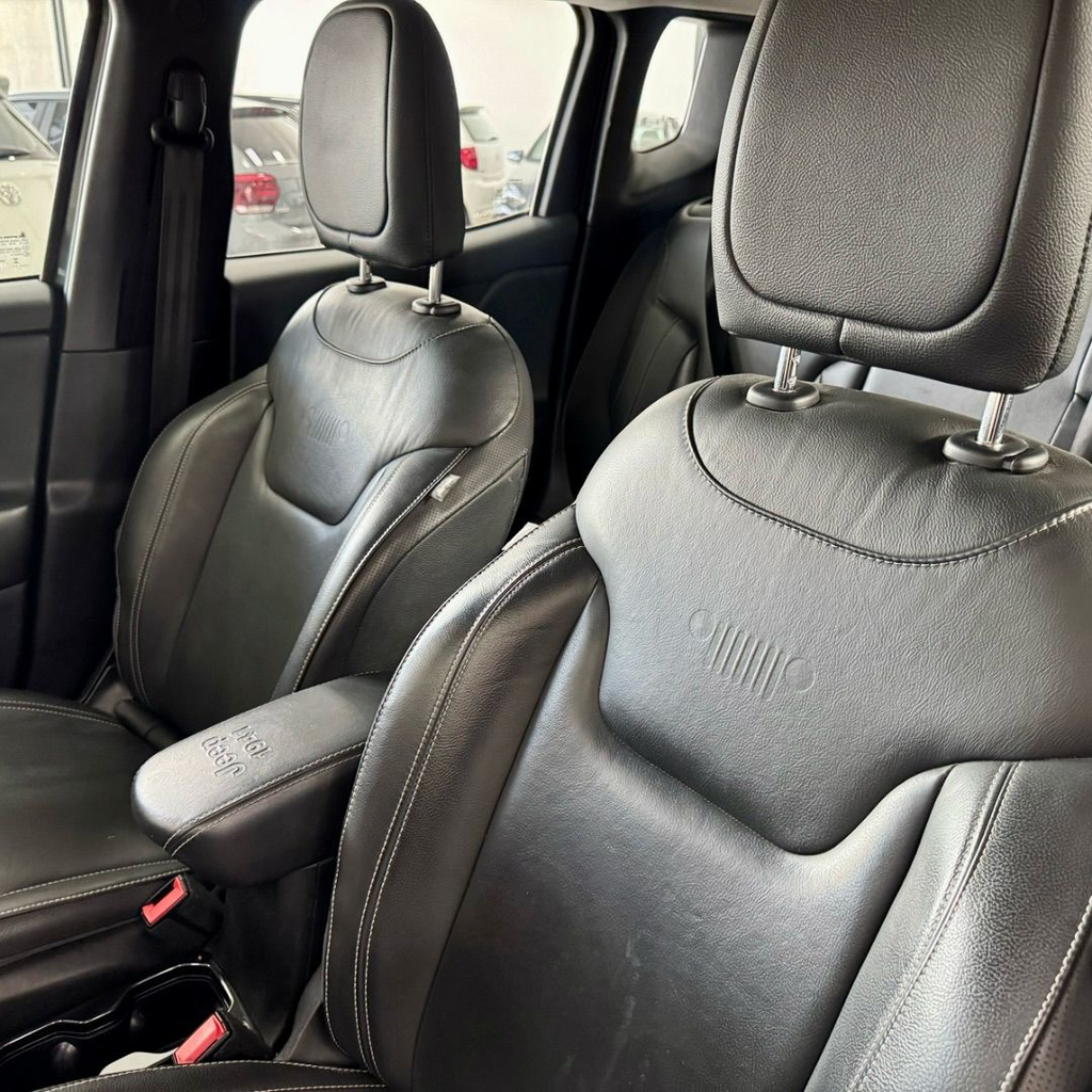 Jeep Renegade Cinza
