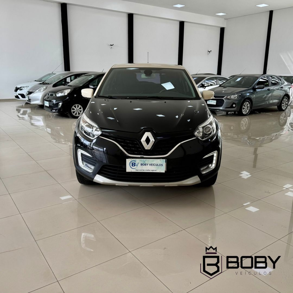 Renault Captur Preto