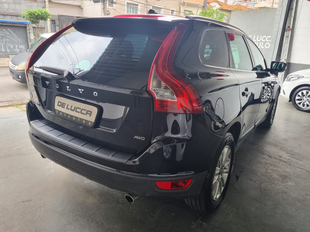 Volvo XC60 Preto