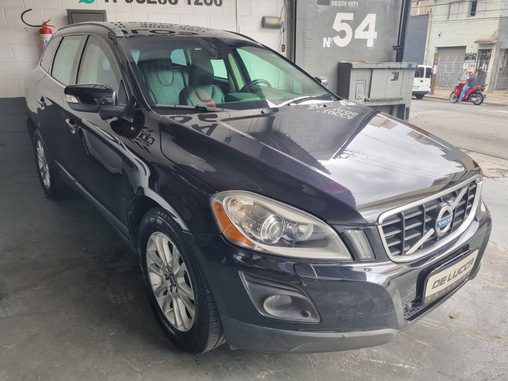 Volvo XC60 Preto