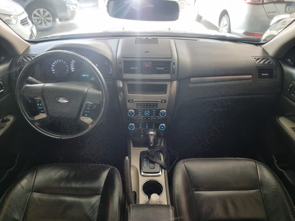 Ford Fusion Cinza