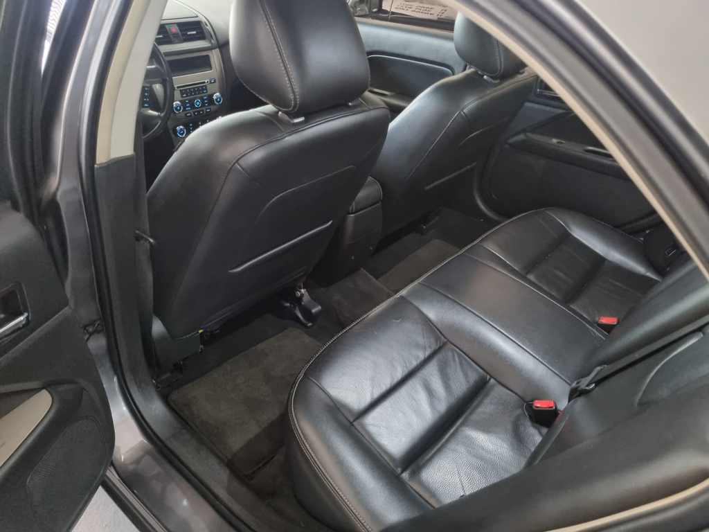 Ford Fusion Cinza