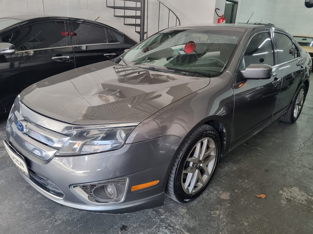 Ford Fusion Cinza