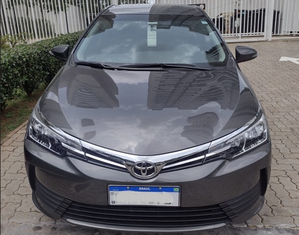 Toyota Corolla Cinza