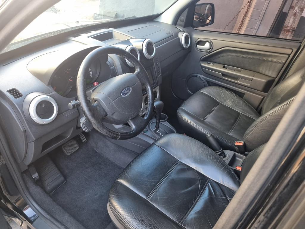 Ford EcoSport Preto