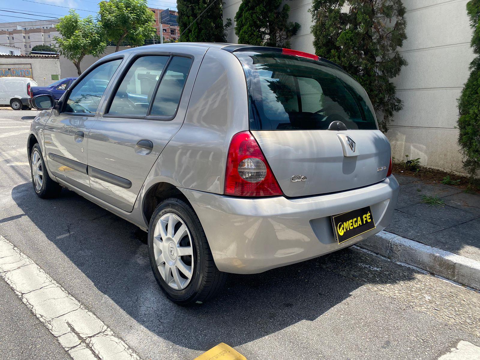 Renault Clio Bege