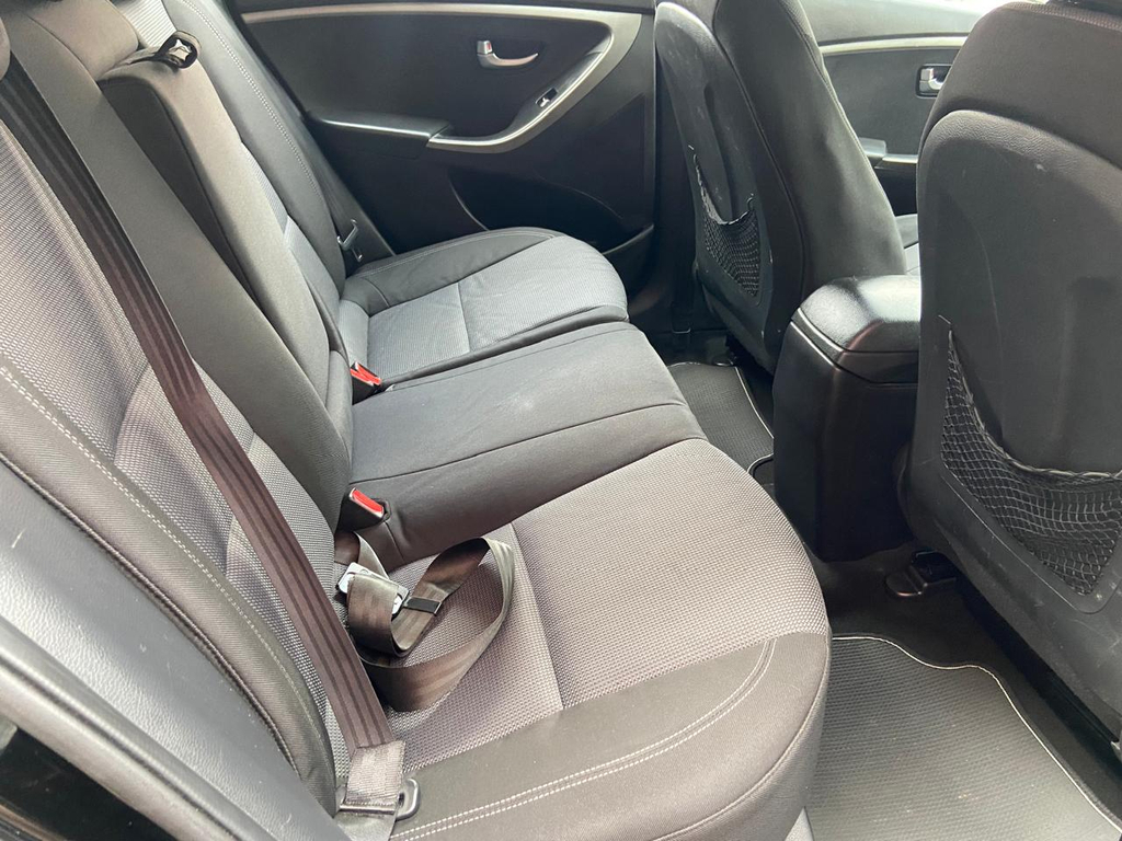 Hyundai i30 Preto