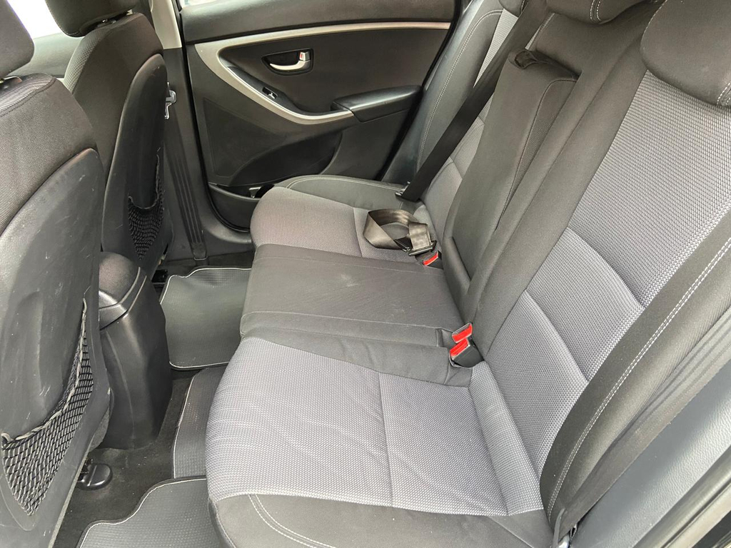 Hyundai i30 Preto