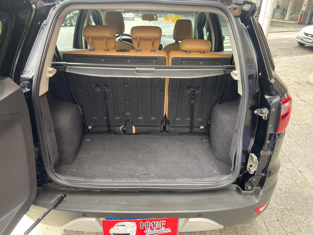 Ford EcoSport Preto