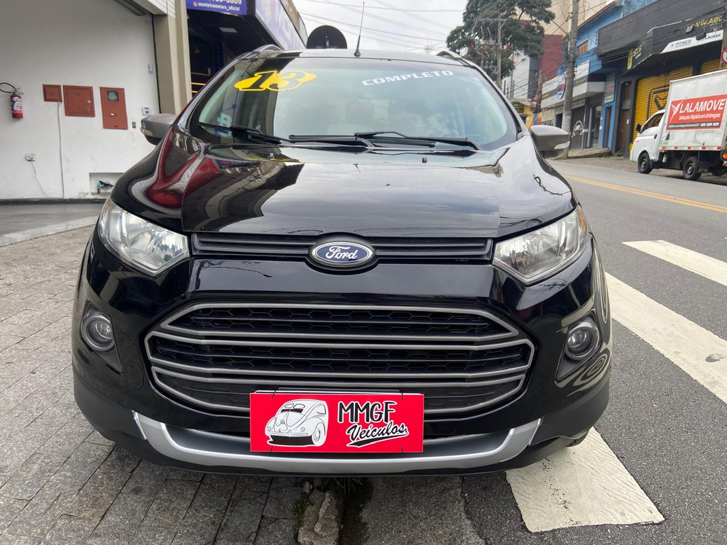 Ford EcoSport Preto
