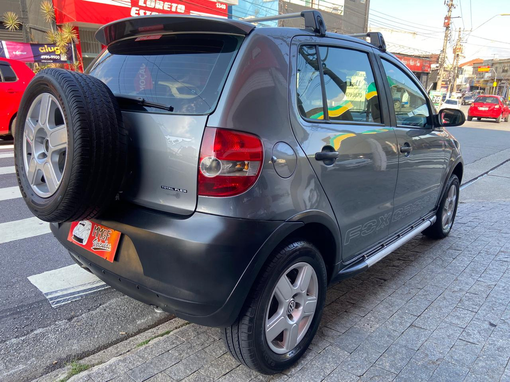 Volkswagen CrossFox Cinza