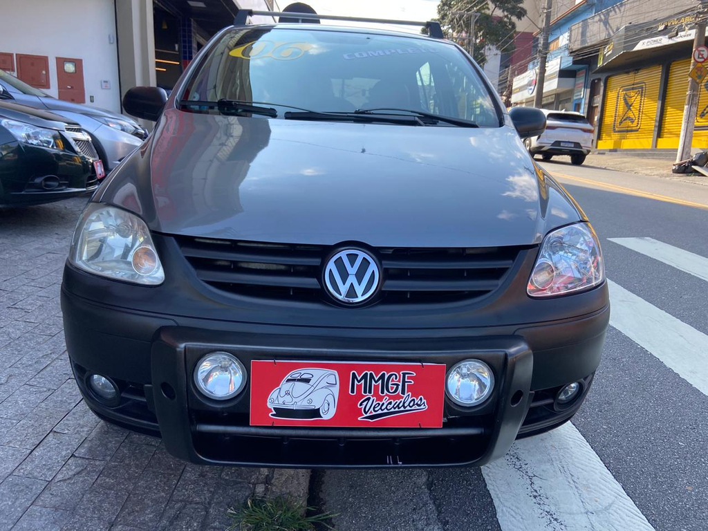 Volkswagen CrossFox Cinza