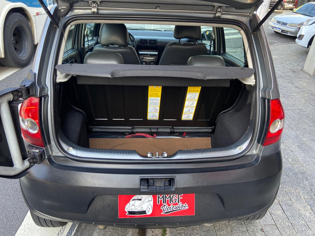 Volkswagen CrossFox Cinza