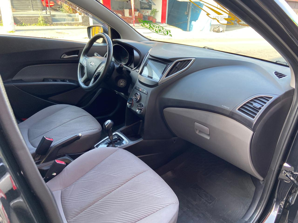 Hyundai HB20 Preto