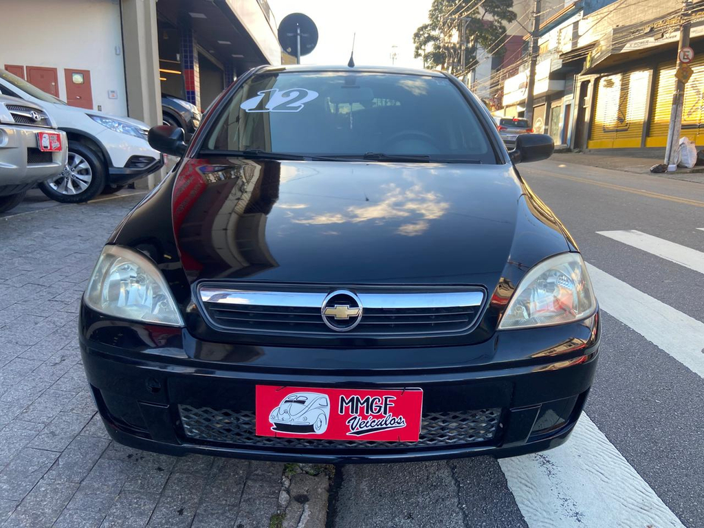 Chevrolet Corsa Preto