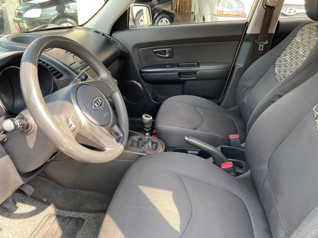 Kia Soul Prata