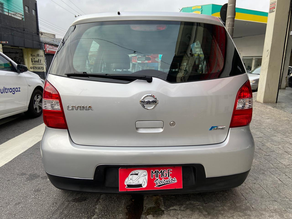 Nissan Livina Prata
