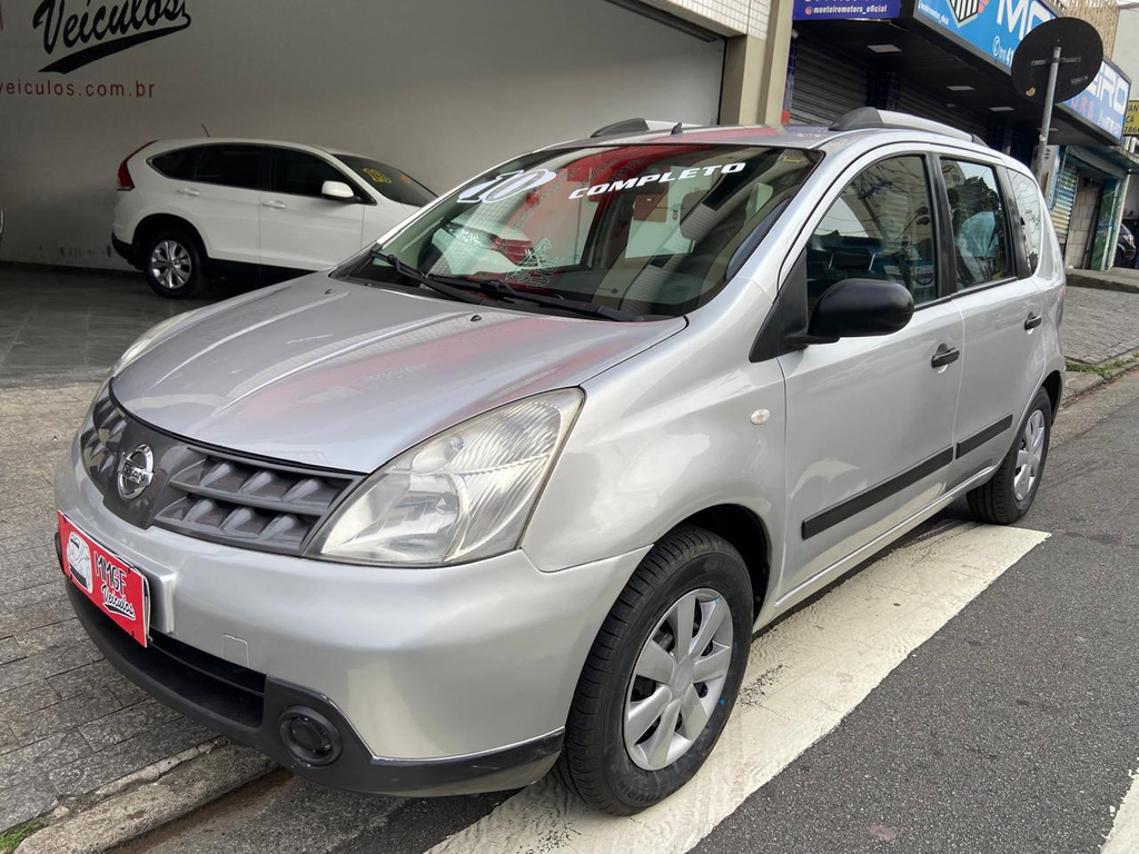 Nissan Livina Prata