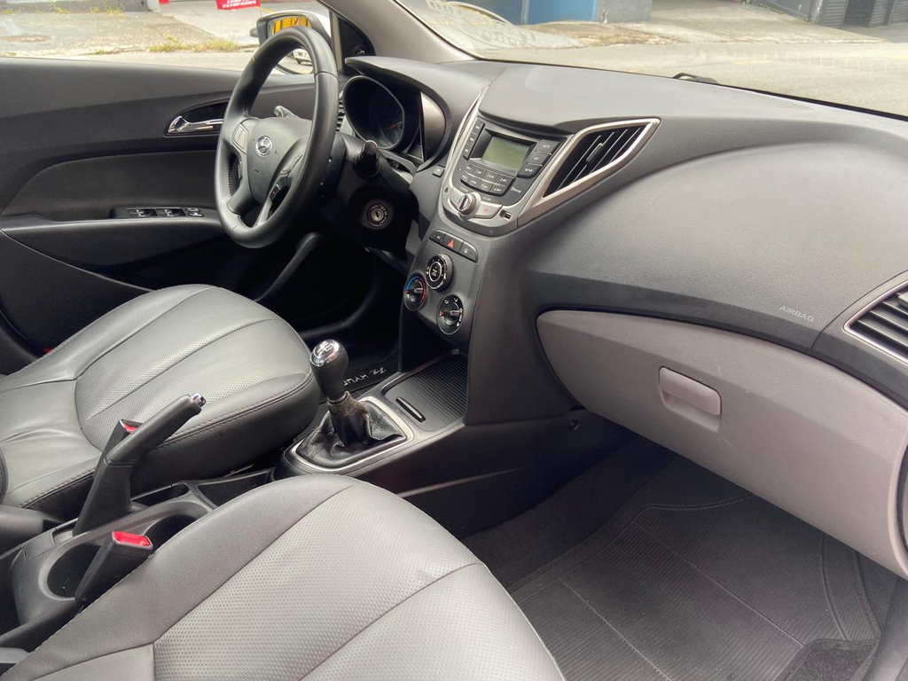 Hyundai HB20S Branco