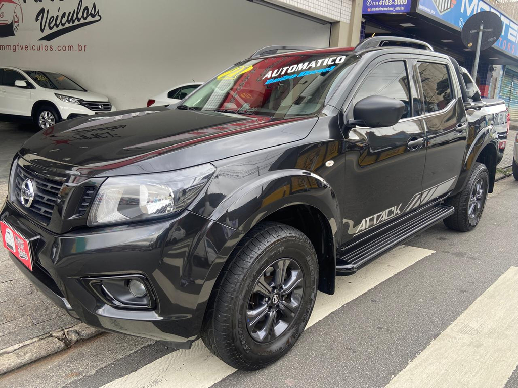 Nissan Frontier Preto