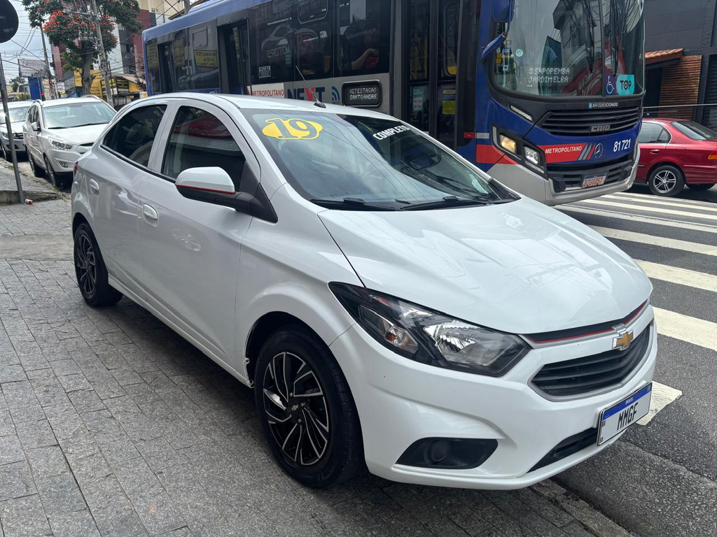 Chevrolet Onix Branco