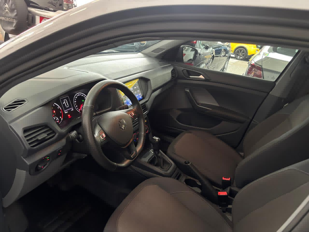 Volkswagen T-Cross Prata