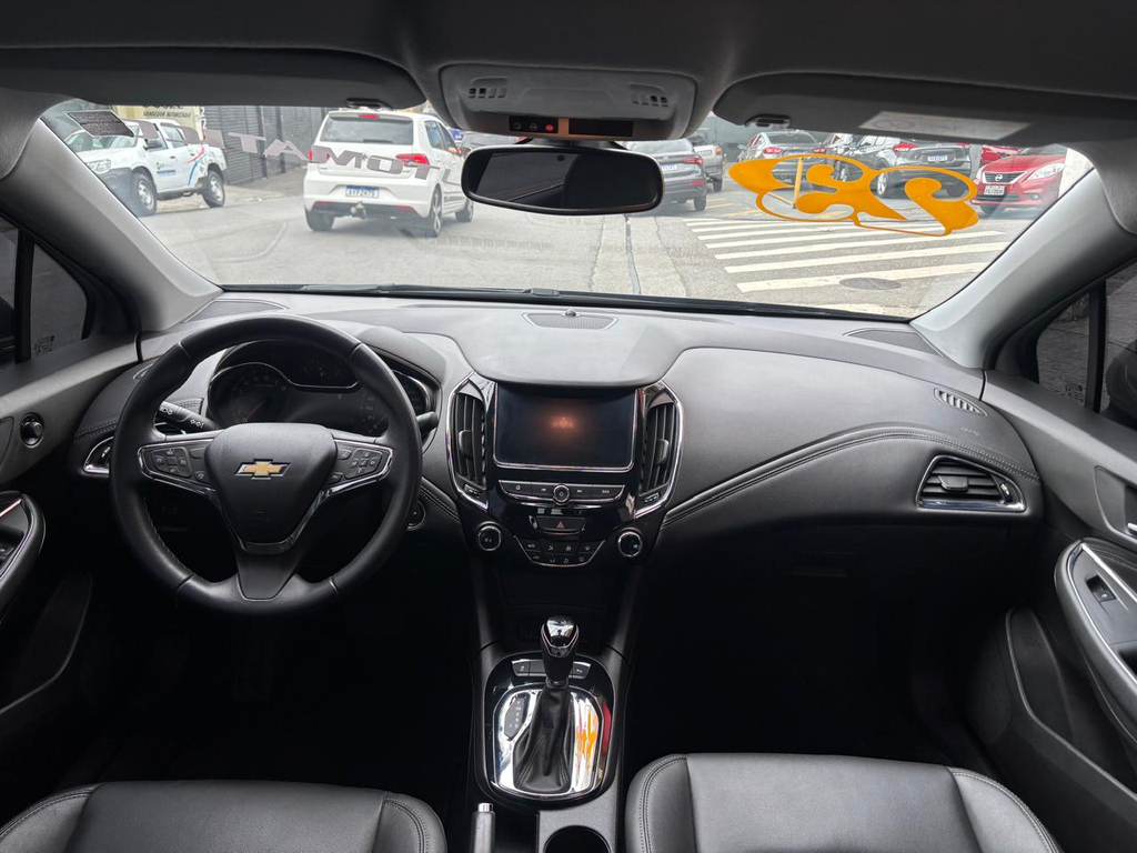Chevrolet Cruze Preto