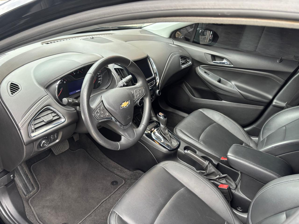 Chevrolet Cruze Preto