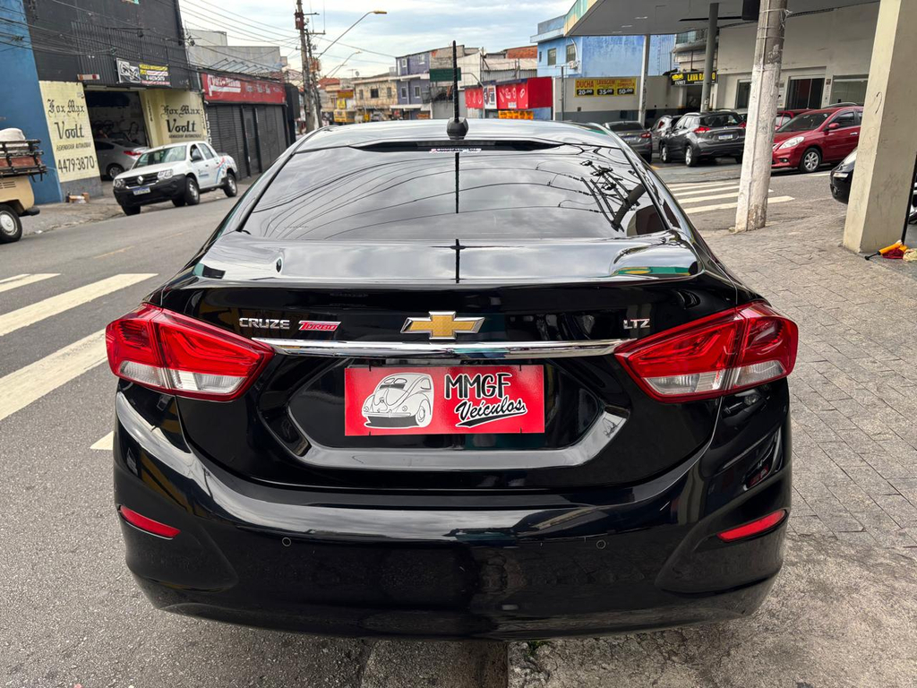 Chevrolet Cruze Preto