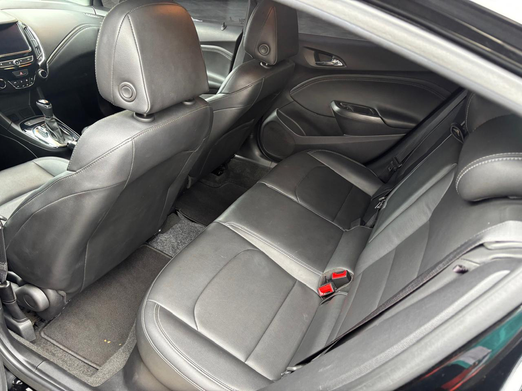 Chevrolet Cruze Preto