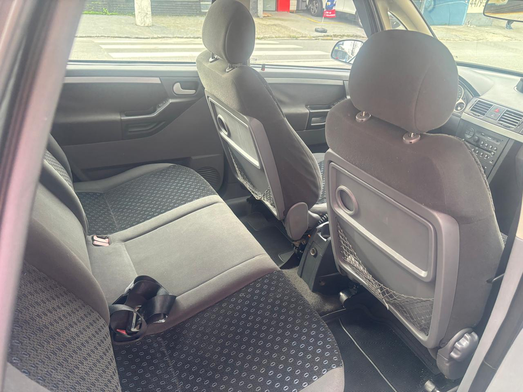Chevrolet Meriva Preto