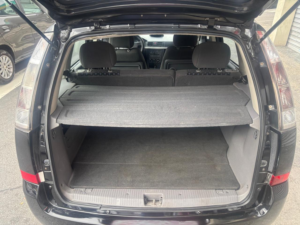 Chevrolet Meriva Preto