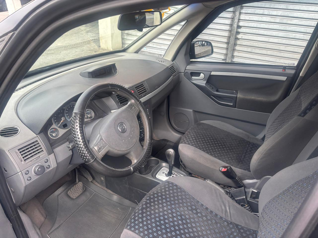 Chevrolet Meriva Preto