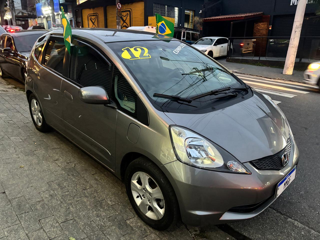 Honda Fit Cinza
