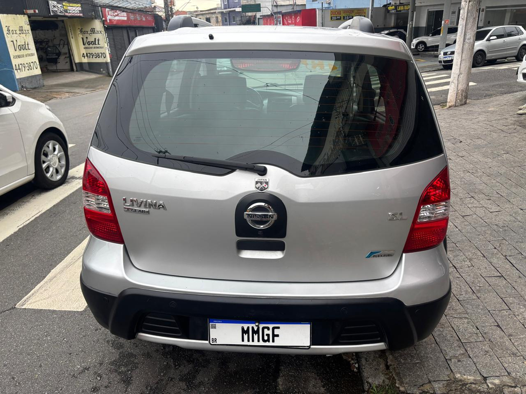 Nissan Livina Prata