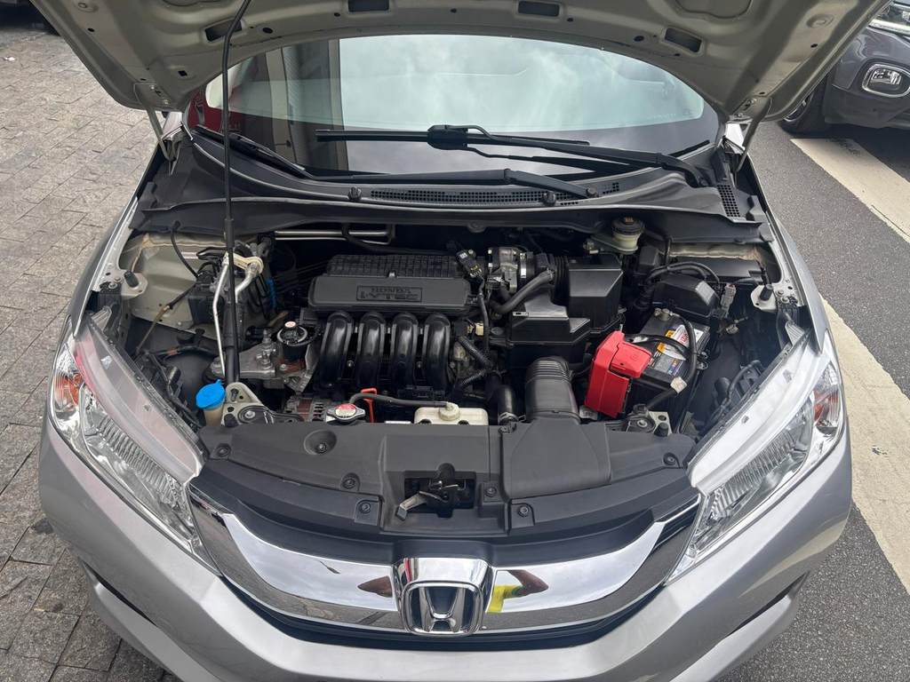 Honda City Prata