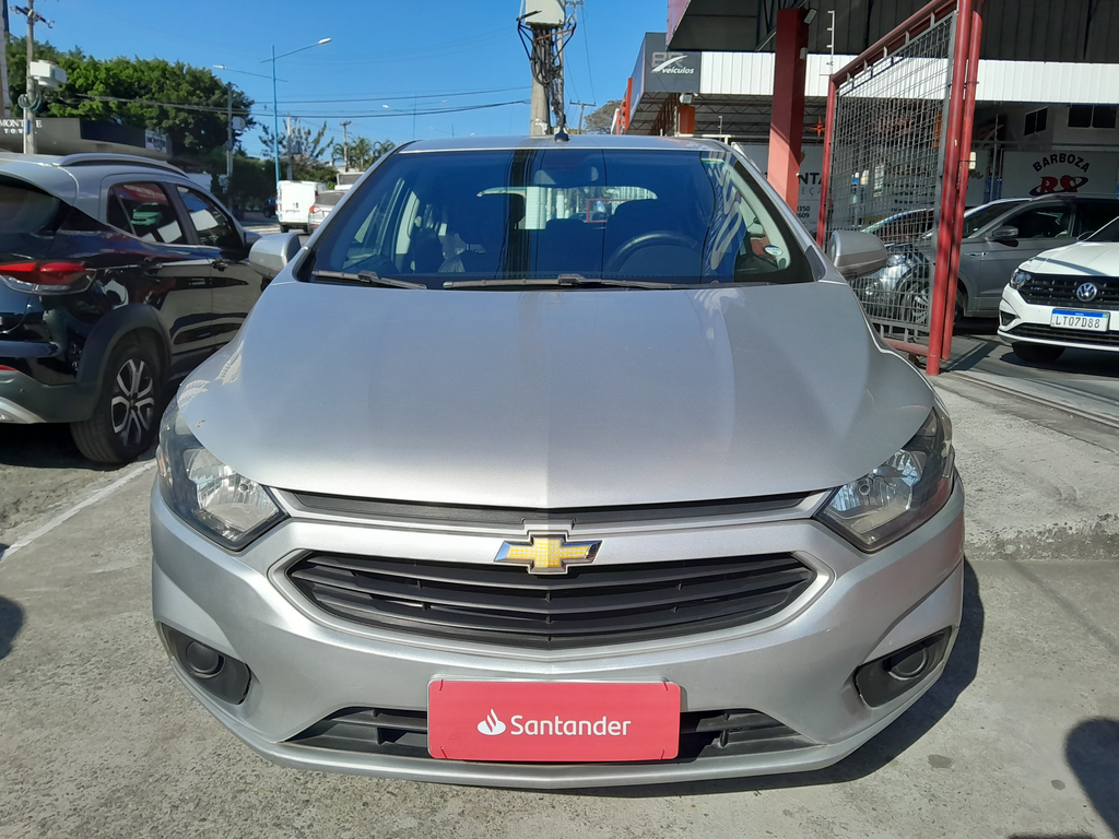 Chevrolet Onix Prata