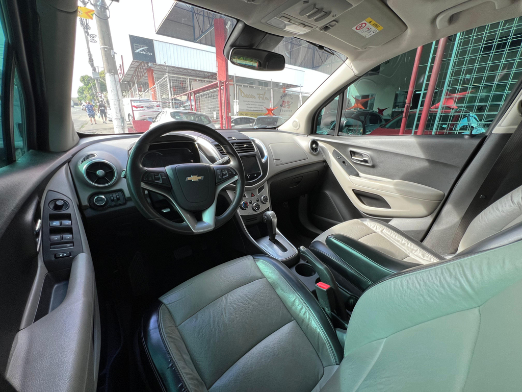 Chevrolet Tracker Preto