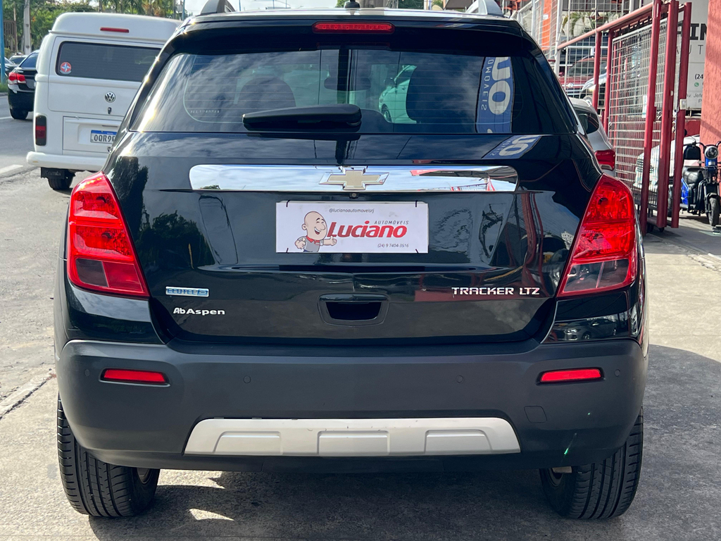 Chevrolet Tracker Preto