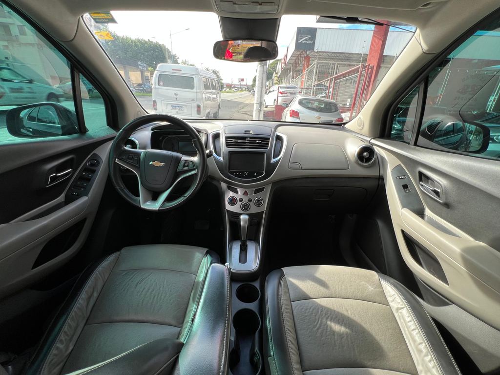 Chevrolet Tracker Preto